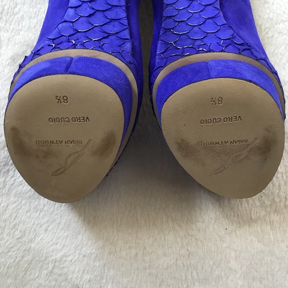 B Brian Atwood Fontanne Purple Ultra Violet Suede and Snake Print Leather Heels - Picture 13 of 13